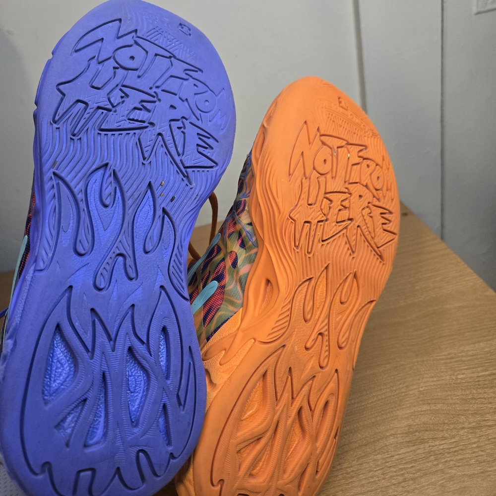 Puma Kids Sneakers in Pink and Orange - Picture 5 of 7